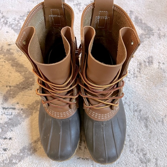Woman’s L.L.Bean Duck Boots - Picture 7 of 7